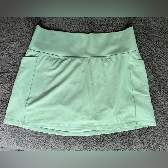 Athleta Pants - EUC! Athleta Salutation skirt, dusty green, size large